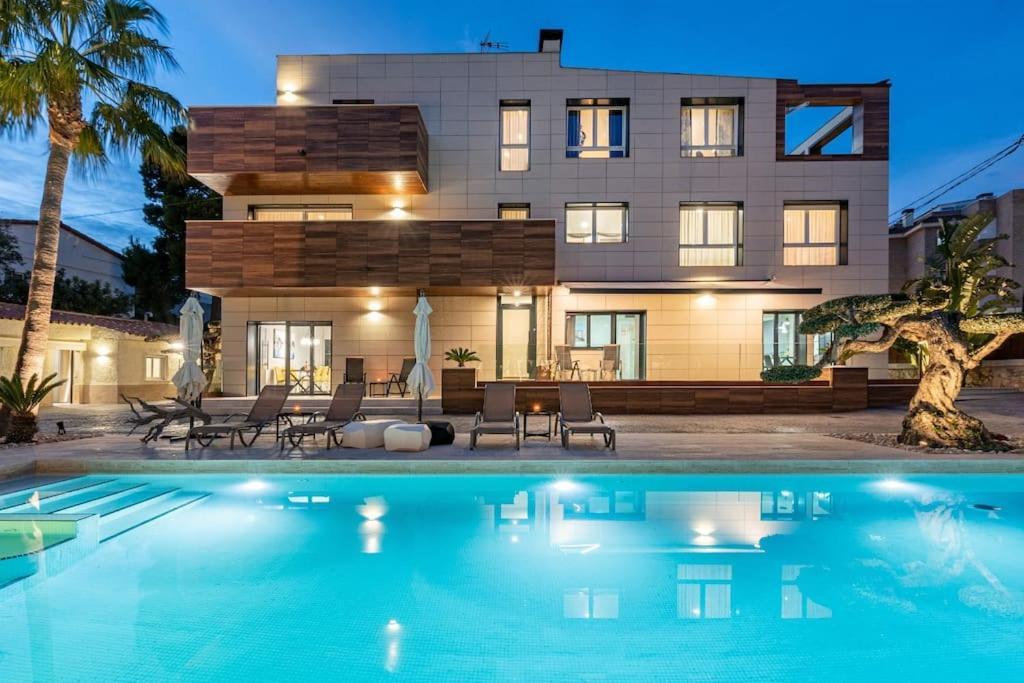 Luxury Casa Con Piscina, Wifi, 150M Dal Mare Apartment Miami Playa ภายนอก รูปภาพ