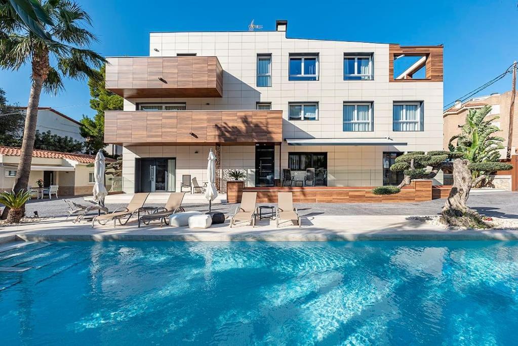 Luxury Casa Con Piscina, Wifi, 150M Dal Mare Apartment Miami Playa ภายนอก รูปภาพ